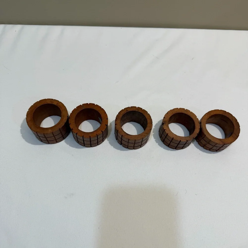 Vintage MCM Wood Napkin Rings 5 Mod Rustic Farmhouse Classic Home‎ Decor